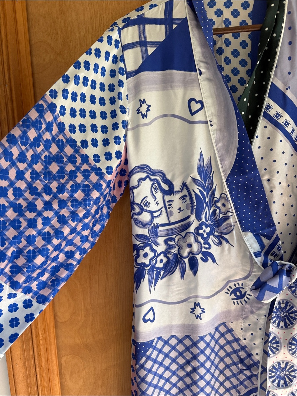 GUNIA One-of-a-kind Silk Robe - Picture 3 of 8